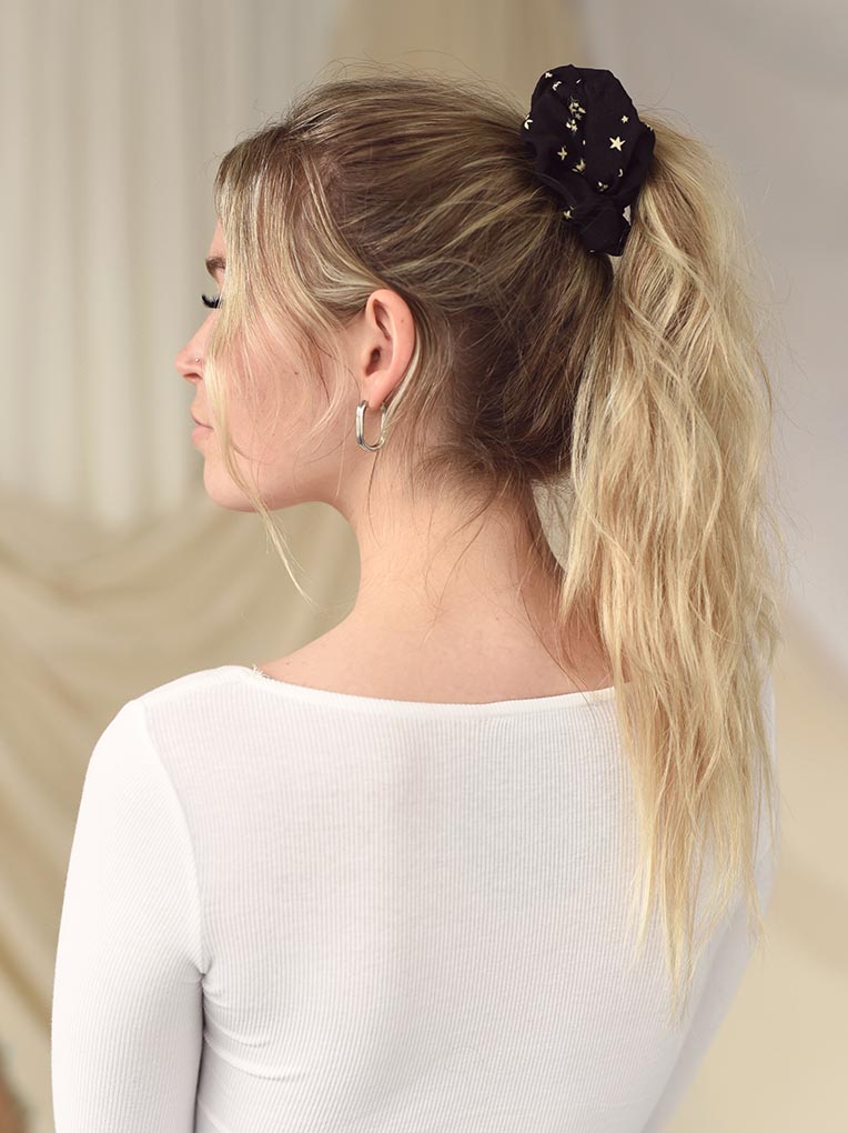Eco Scrunchie Black Lily