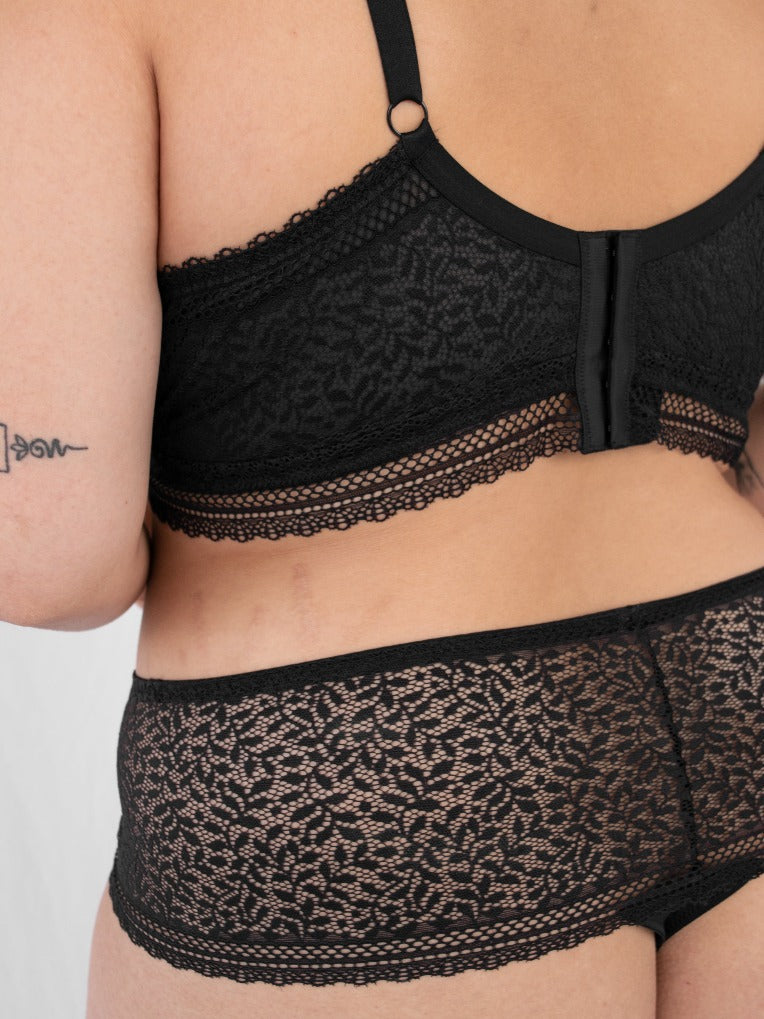 Women's lace thong