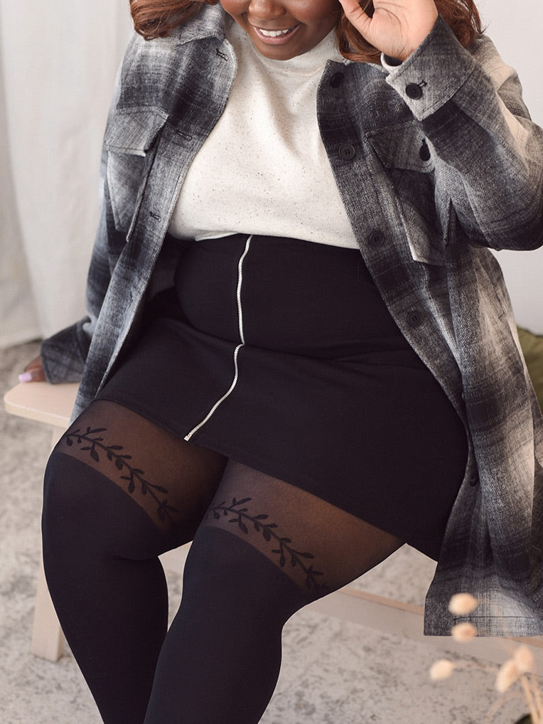 Plus size Black Front Zip Skirt - Jupe taille plus zip avant noire