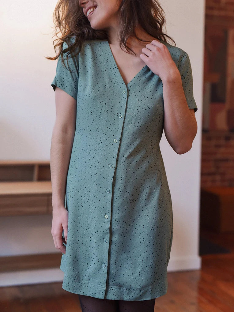 Women's buttoned dress